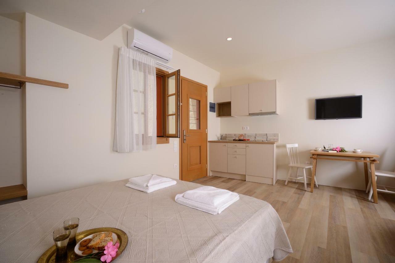 Veranda Rossa Suites Rethymno  Exterior photo